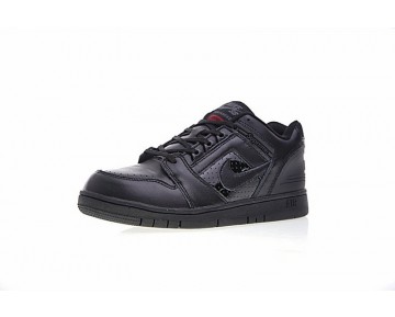 Schwarz Weiß Supreme X Nike Sb Air Force 2 Low Sb Schuhe Herren Aa0871-001