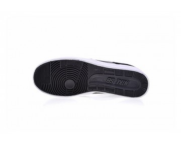 942237-010 Nikesb Zoom Delta Force Vulc Schwarz/Weiß Unisex Schuhe