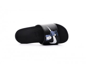 Unisex Kaws X Nike Benassi Solarsoft 343880-012 Schuhe